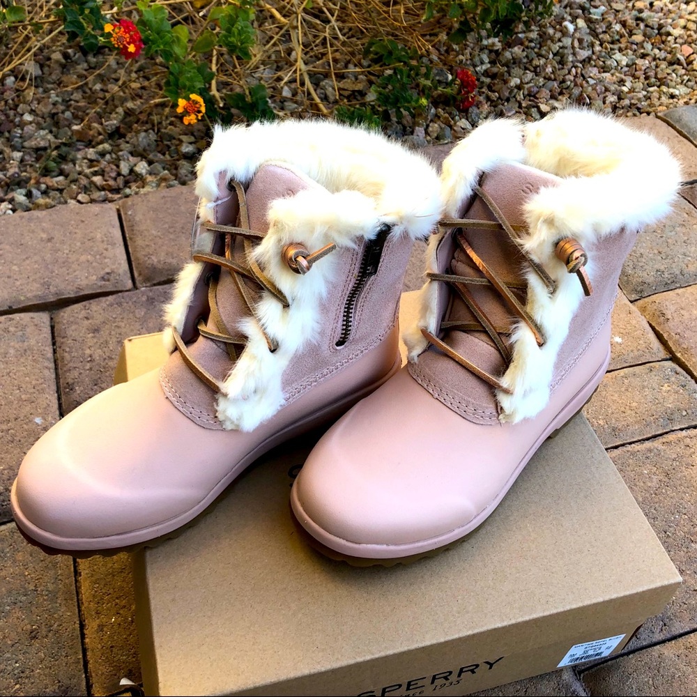 Women’ Sperry Boots